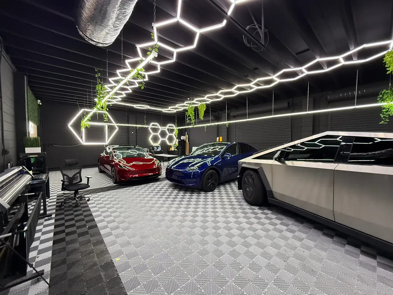 Alset Custom studio lounge in Nokomis, Florida